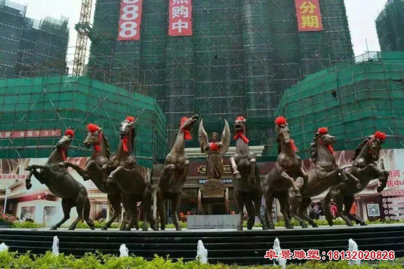 小區阿波羅戰車銅雕