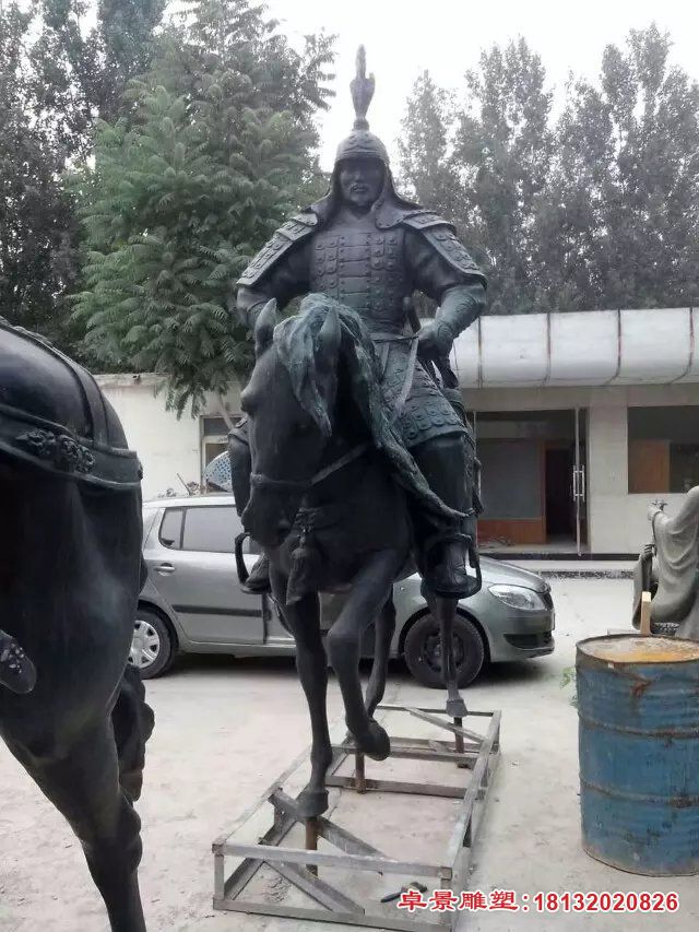 古代將軍騎馬銅雕